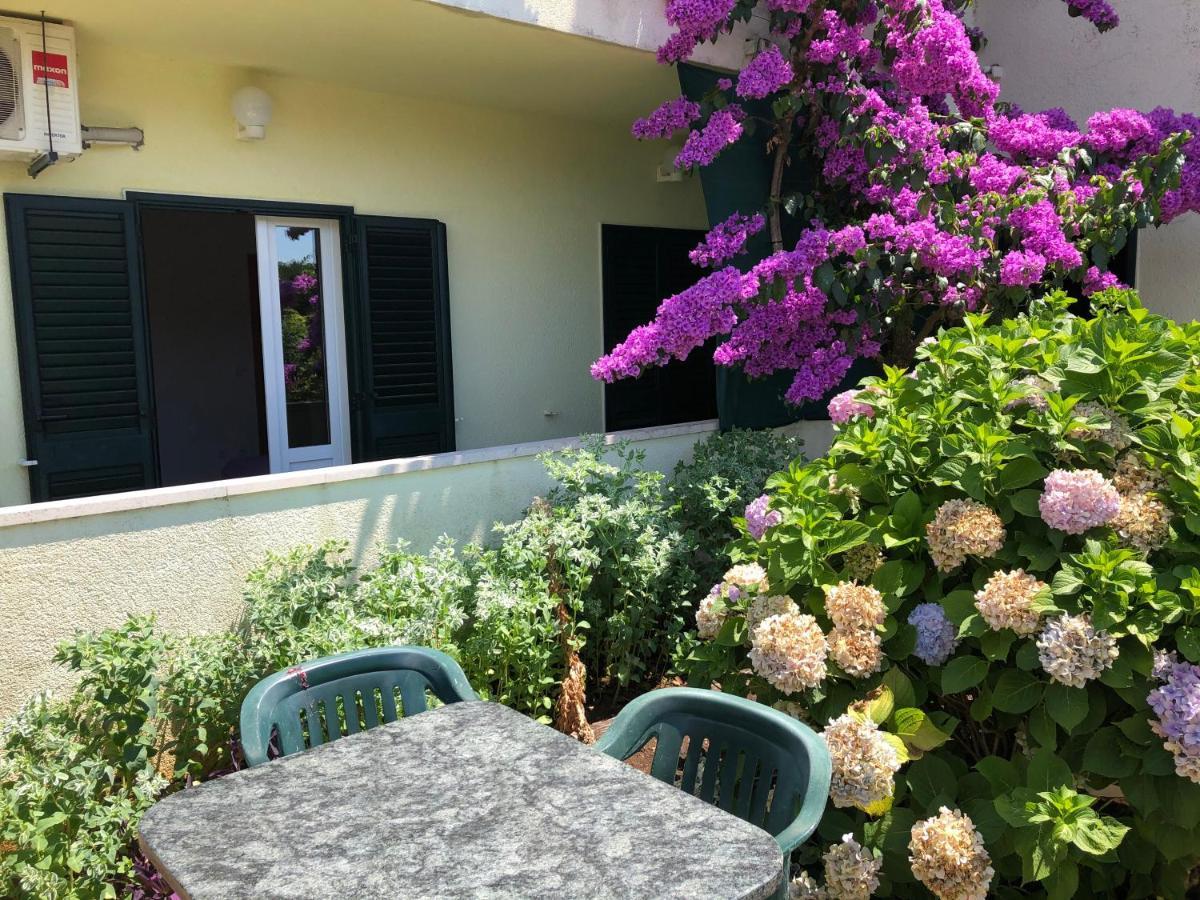Villa Marijana Sreser Exteriör bild