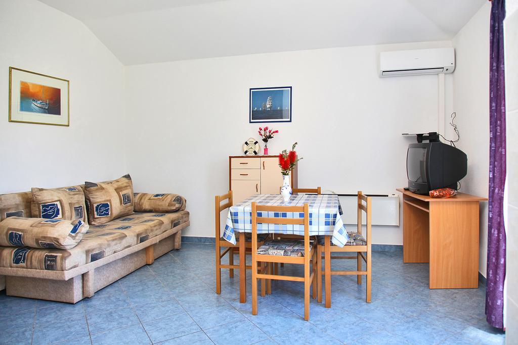 Villa Marijana Sreser Exteriör bild